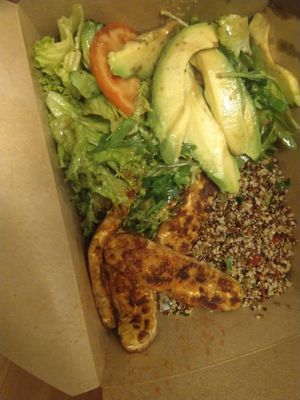 Tempeh teriyaki salad at Peas in Athens