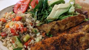 Tempeh teriyaki Budda bowl at Peas in Athens