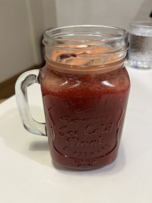 Detox juice with beetroot  at Peas in Athens