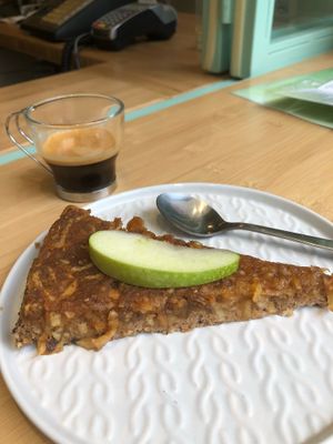 raw apple pie at Peas in Athens