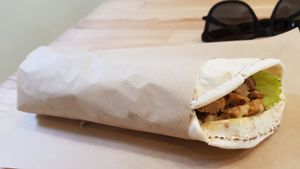 Seitan Gyros at Peas in Athens