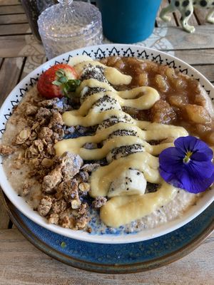 Yummy porridge   at Nature Cafe/Bar in Frankston