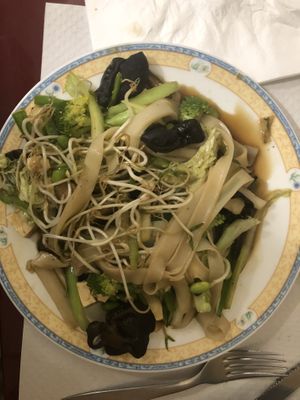 Plat cuisiné minute  at Restaurant Pékin in Nice