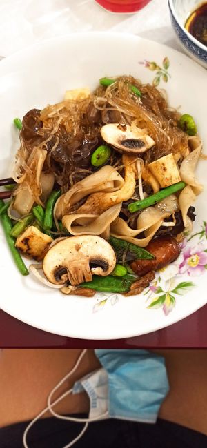 Rice noodle wok at Restaurant Pékin in Nice