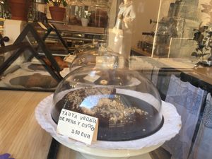 Cake at Nabucco Obrador Vegetaria in Barcelona