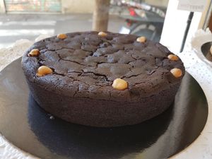 vegan cake at Nabucco Obrador Vegetaria in Barcelona