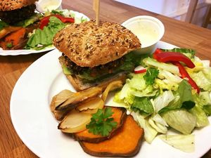 burger at Fork Season in Trencin