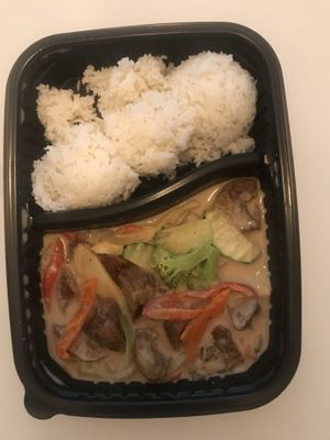 Seitan with peanut sauce at Bang Tofu in Bratislava