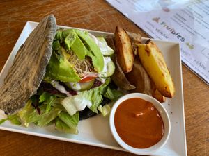 The Delux Spelt Burger with Air Fries and "spicy" dipping sauce.  at Fruibies in Kuranda