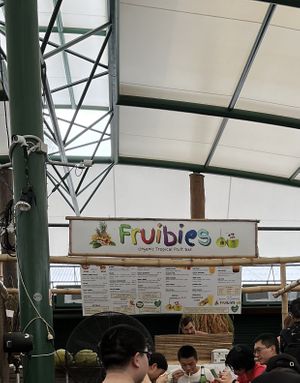 Courtyard juicery  at Fruibies in Kuranda