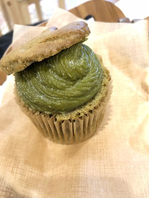 Green tea cream muffin at yummyyomil in Seoul