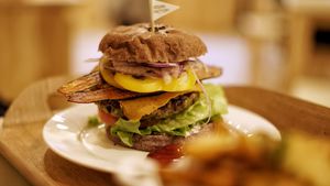 YUMMYYOMIL SPECIAL BURGER at yummyyomil in Seoul