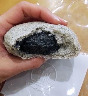 Black sesame cream filled bun at yummyyomil in Seoul