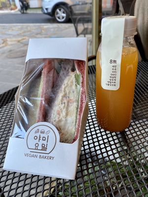 Sandwich set. Juice is only 2000 won in set at yummyyomil in Seoul