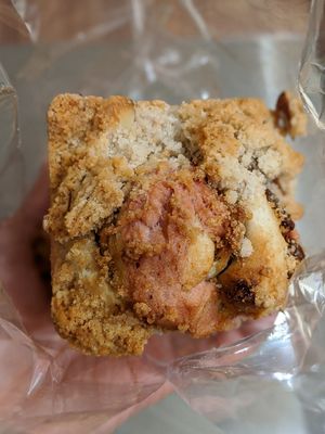 Fig crumble at yummyyomil in Seoul