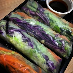 Vegan summer rolls at Emoi in Helsinki