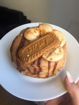 Buenísimos, ojalá tuvieran más opciones veganas  at Rodeo Doughnuts - Shaftesbury Ave in London