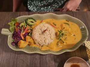 Coconut curry at LaLa Zorba ララ・ゾルバ in Naha