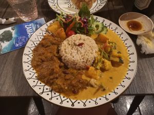 Two curry plate at LaLa Zorba ララ・ゾルバ in Naha