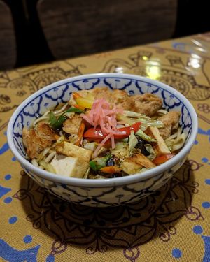 Okinawa soba at LaLa Zorba ララ・ゾルバ in Naha