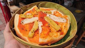 vegan pizza margherita at Bali Buda - Kerobokan in Kerobokan