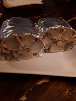 O Lusitano at O Burrito in Porto