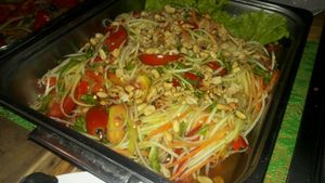 Papaya salad with salt at Give Green Farm House Restaurant in Muang