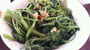 Moring glorry at Give Green Farm House Restaurant in Muang