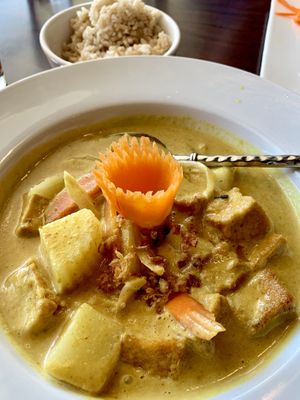 Yellow Curry at Sa Wad Dee in Meridian