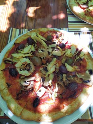 Vegan pizza at Coogi's Restaurant in Mdina