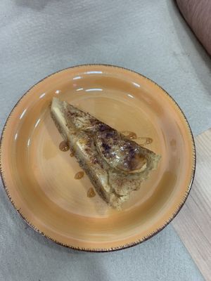 Very good apple pie cake!  at Verdetariano in Sevilla