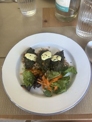 Falafel cogidodel menú  at Verdetariano in Sevilla