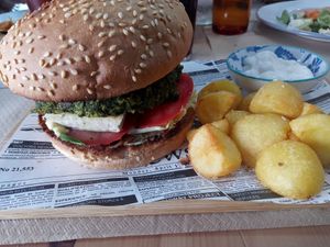 Hamburguesa india at Verdetariano in Sevilla