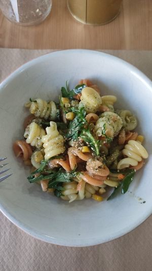1º ensalada de pasta y rúcula con pesto at Verdetariano in Sevilla