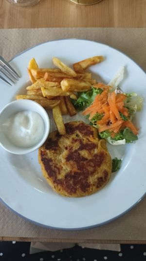 2º Hamburguesa de legumbre at Verdetariano in Sevilla