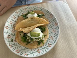 Red lentil tacos with spinach, rice, avacado & yogurt sauce   at Verdetariano in Sevilla