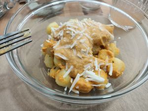 Gnocci con curry rojo at Verdetariano in Sevilla