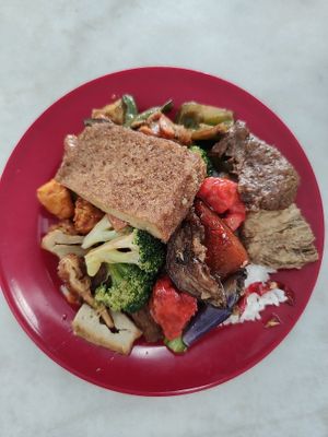 Buffet at Sin Meng Kee Products in Ipoh