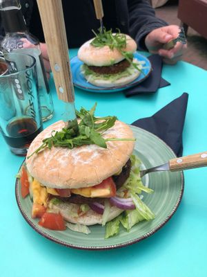 Cheeseburger  at Dr.Plant in Leeuwarden