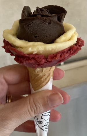   at Gelarto Rosa - Szent István in Budapest