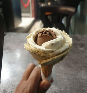  at Gelarto Rosa - Szent István in Budapest