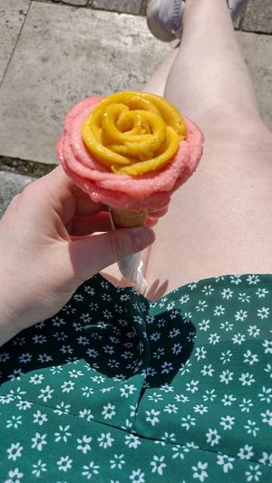  at Gelarto Rosa - Szent István in Budapest