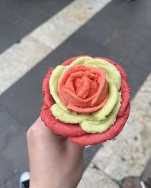   at Gelarto Rosa - Szent István in Budapest