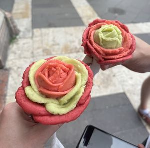   at Gelarto Rosa - Szent István in Budapest