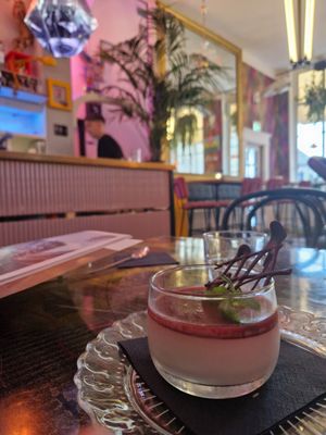 Vegan panna cotta at NUL73 in Den Bosch