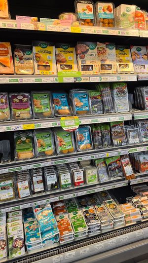 Tofu variations etc at Chlorophylle Beausud in Reze