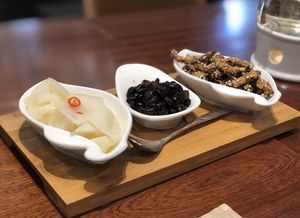 Appetizers: Pickled Lotus Root, Black Beans and Candied Lycopus Rhizoms at Xing Yuan ZiRan SuShi in Zhuhai