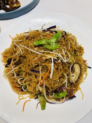 Stir fried noodles with vegetables.  at Xing Yuan ZiRan SuShi in Zhuhai