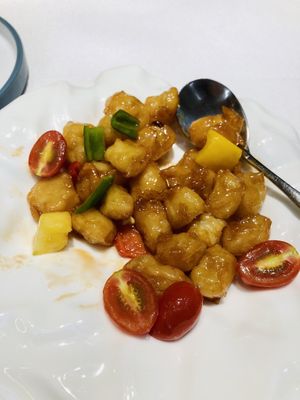 Sweet and sour fried potato, so good!  at Xing Yuan ZiRan SuShi in Zhuhai