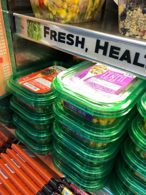 Salad at ORD - Fresh Market on the Go - T1 in Chicago